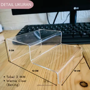 Display Action Figur Akrilik Stand Figur